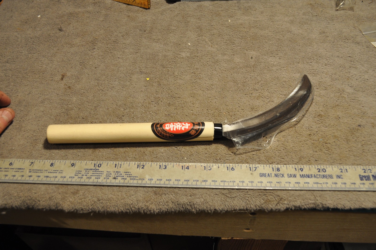 Chinese Hooked Garden Harvesting Tool, New never used, see pictures