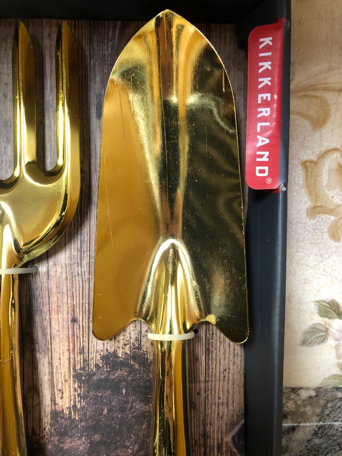 Kikkerland Gold Garden Fork & Trowel