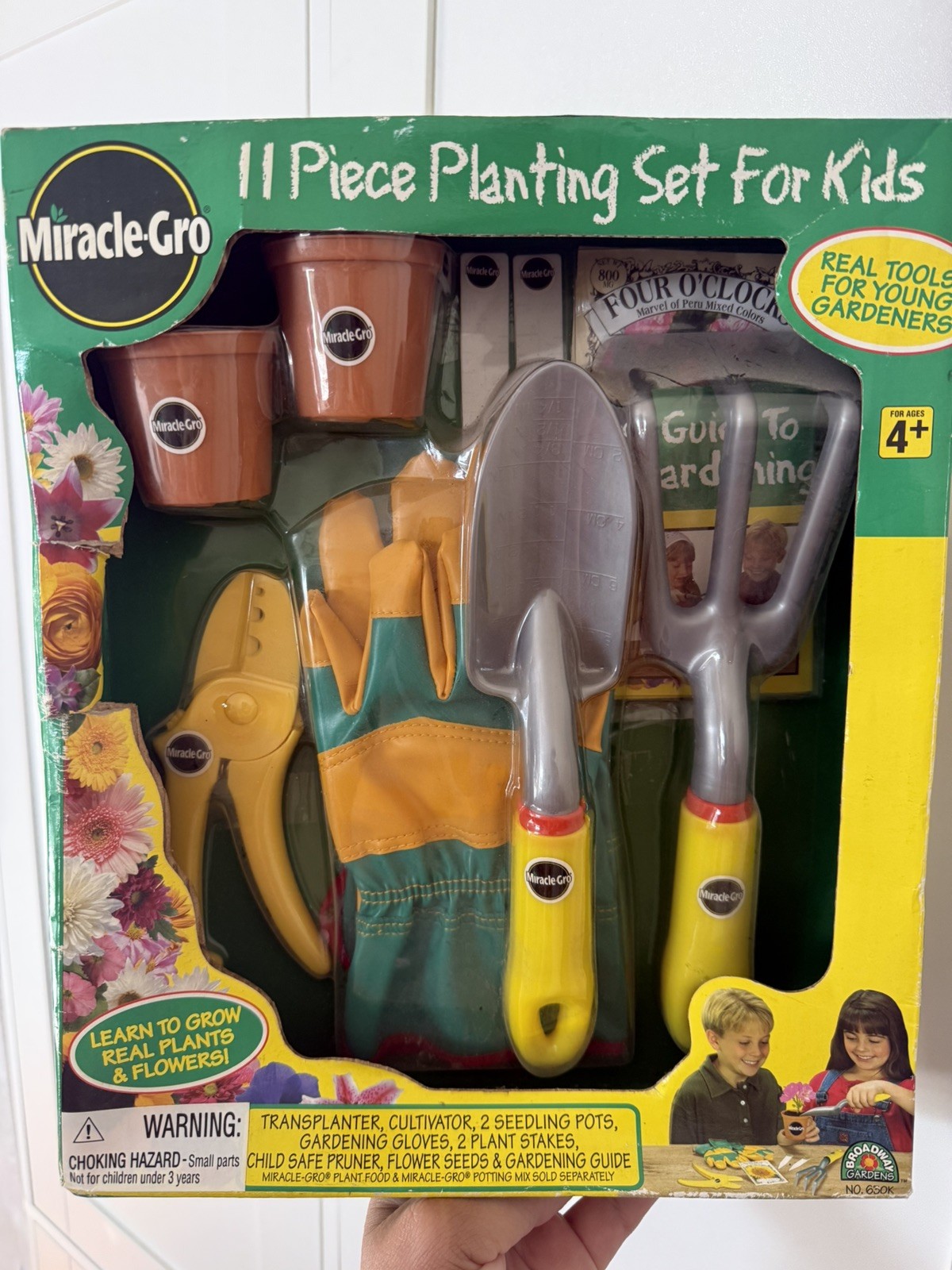 VTG 2003 Miracle Gro Kids 11 piece planting set for kids. New