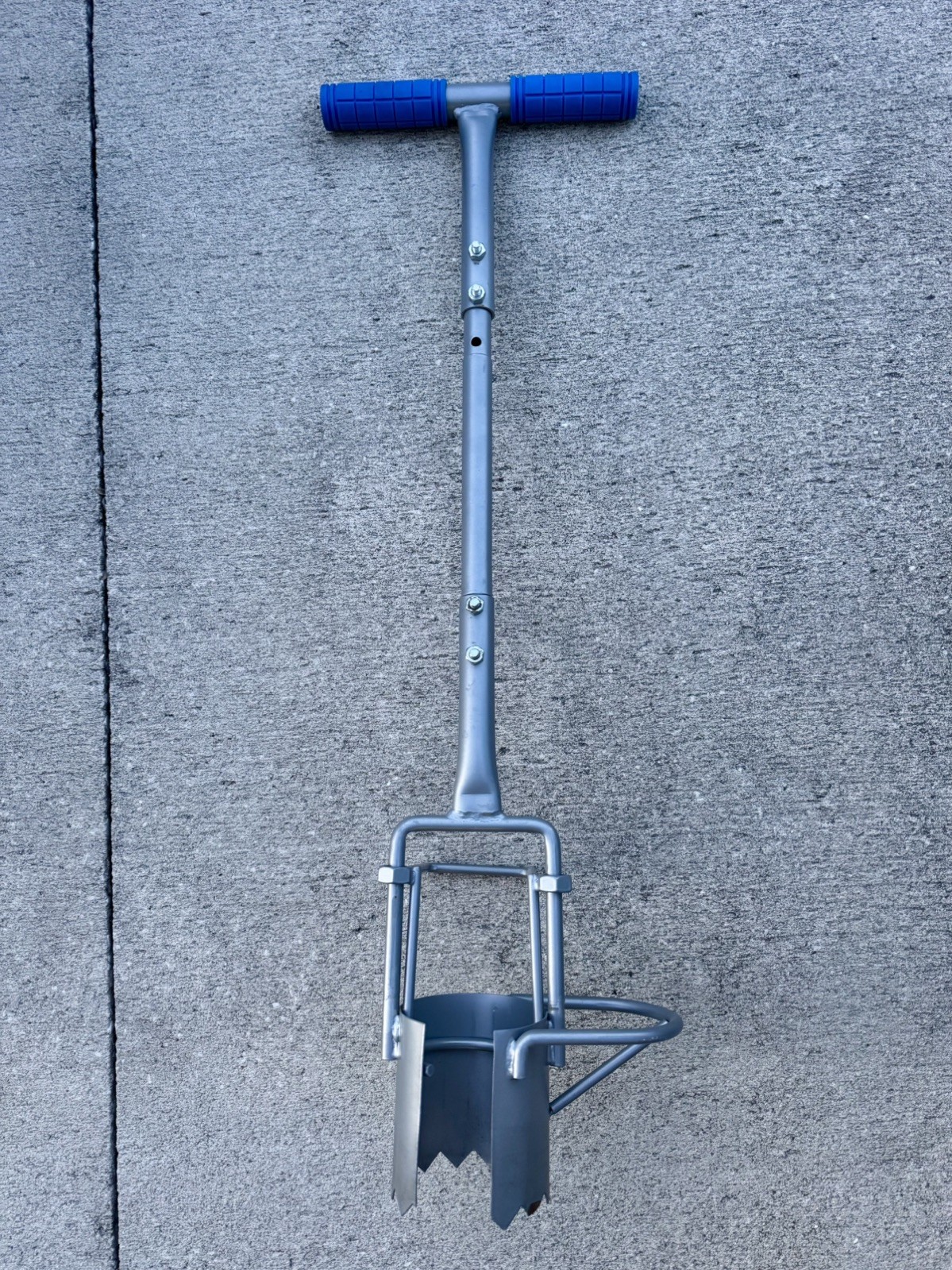 Updated Bulb Planter Long Handle for Digging, 5-in-1 Lawn and Garden Tool,