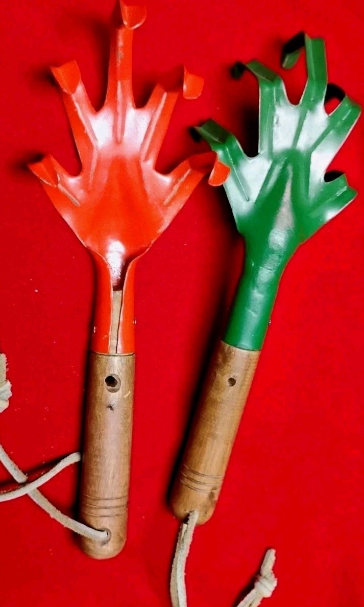 Garding 2 hand tools claw rakes 10″ orange green wood handles leather cords VG