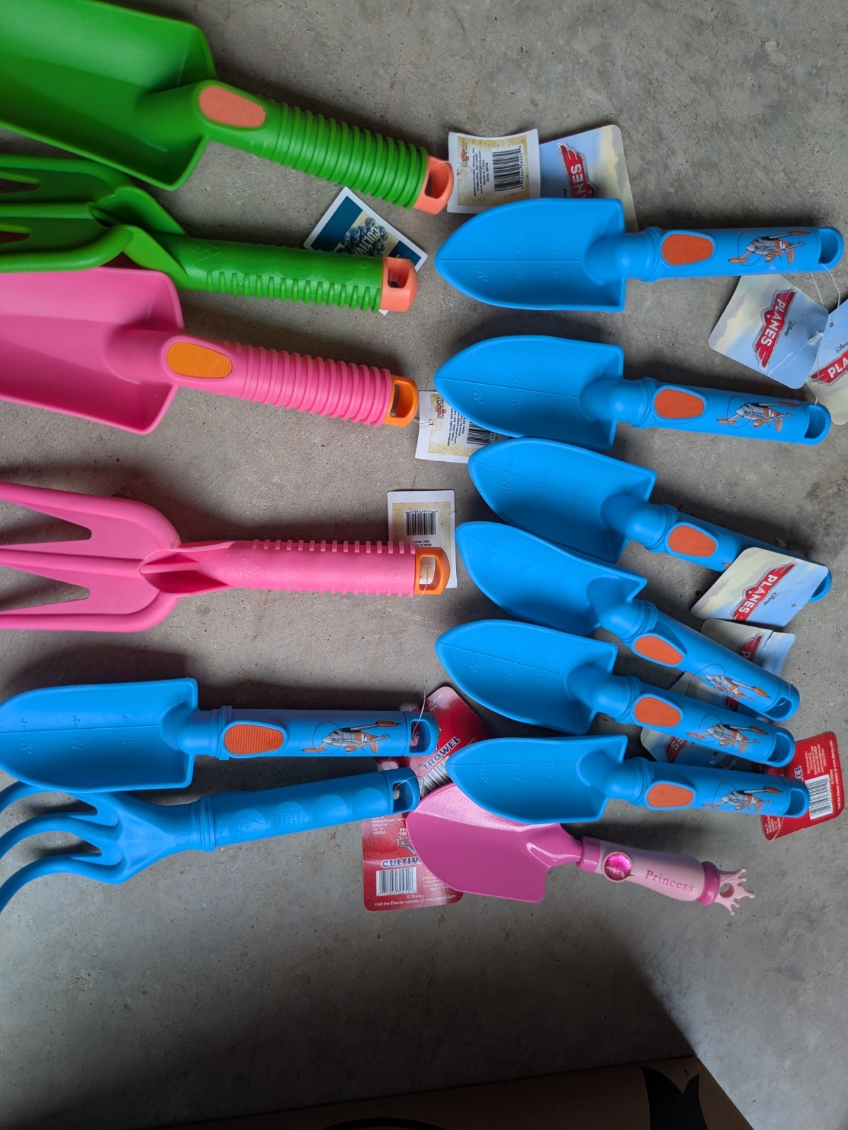 Lot Of 13 New Midwest Glove Kids Garden Trowel Cultivator Disney Princess Plane